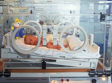 Anh bung phat dich vi khuan khang thuoc o tre em hinh anh