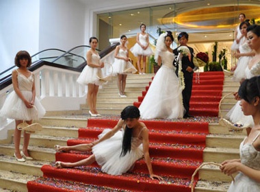 Miu Le san dai gia tren man bac hinh anh