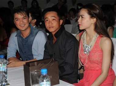 Ho Ngoc Ha tinh tu ben Cuong Do la ngay sinh nhat hinh anh