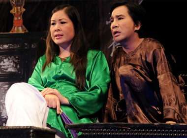 Hong Van 'dot nha' Mai Phuong hinh anh