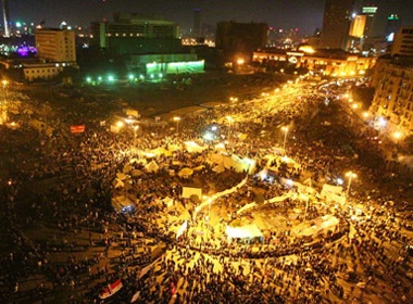 Nu phong vien Phap bi tan cong tinh duc tai Ai Cap hinh anh