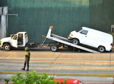 Phat hien them 26 thi the bi tham sat o Mexico hinh anh