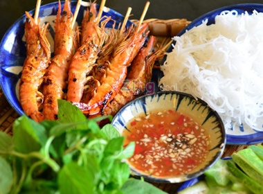 Dia diem an ngon cuoi tuan hinh anh