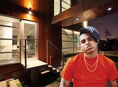 Ngam nha moi cuc hien dai cua Chris Brown hinh anh