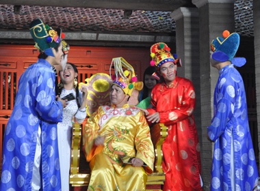 Hau truong phim hai Tet 2012: 'Diep vien du hai ky' hinh anh