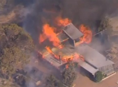 Hoa hoan do chay rung thieu rui 30 ngoi nha o Australia hinh anh