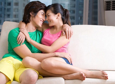 Khi con gai 'yeu chet bo' roi chia tay chong vanh hinh anh