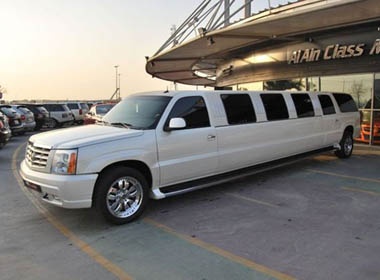 Cadillac Escalade theo phong cach 'dan choi' A-rap hinh anh