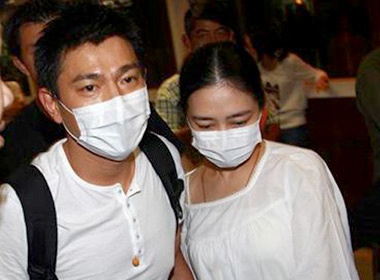 Luu Duc Hoa voi cuoi vi vo co bau hinh anh