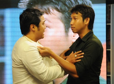 Ly Hung bi thi sinh 'Hay xem toi dien' tum co hinh anh