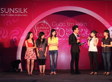 Hanh trinh tim kiem '50 bieu tuong toc thang hoan hao' hinh anh