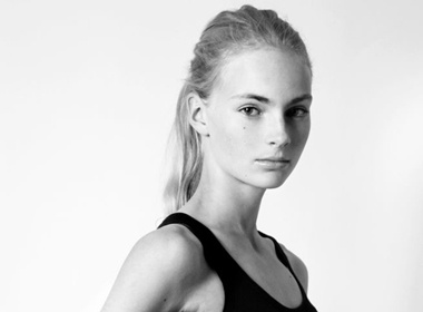 Nguoi dep Thuy Dien doat giai thuong Elite Model Look 2011 hinh anh