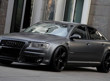 'Manh thu' Audi S8 'do' den mo hinh anh