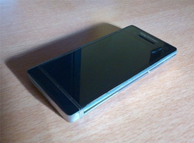 Sony Ericsson Xperia Arc HD lo anh thuc te hinh anh