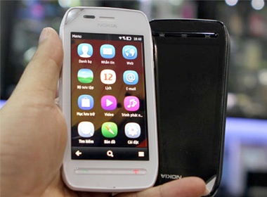 Top 5 smartphone vi xu ly 1GHz gia duoi 8 trieu dong hinh anh