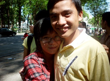 Gioi tre Sai thanh 'om tu do' hinh anh
