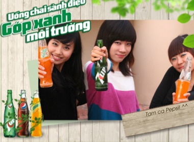 Trao luu pose anh voi... chai thuy tinh hinh anh