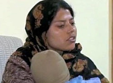 Thieu nu ngoi tu vi bi cuong buc duoc tra tu do hinh anh