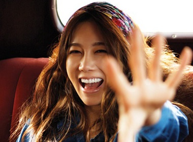 He lo than the cua Lee Ji Ah hinh anh