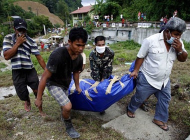 Hon 1.000 nguoi chet vi bao o Philippines hinh anh