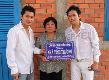 Duy Manh, Lam Vu chung tay tu thien hinh anh