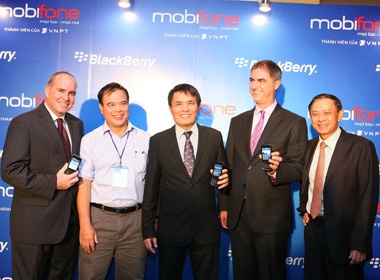 Do goi cuoc BlackBerry cua cac nha mang hinh anh