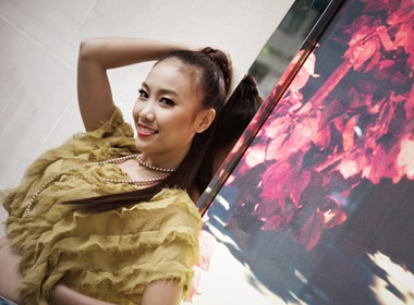 Doan Trang lam dieu giua mua Giang sinh hinh anh