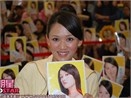 Kieu An khoc… roi lai cuoi hinh anh