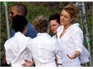 Blake Lively tren bai bien hinh anh