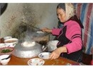 Van Dinh voi dac san banh cuon hinh anh
