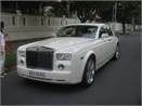 Them mot chiec Rolls-Royce bien 