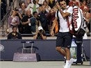Toronto: Federer guc nga ngay tran dau hinh anh