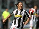 Camoranesi tiep tuc gan bo cung Juve hinh anh