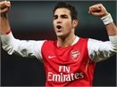 Fabregas tu choi gia han hop dong voi Arsenal hinh anh