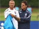 Capello 'van dong hanh lang' vi Becks hinh anh