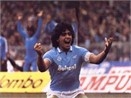 Clip: Maradona - Thoi hoang kim tai Napoli hinh anh