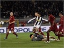 Clip Inter 'giai han', 'Ba dam gia' nhe nhang ha Roma hinh anh