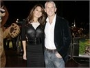 Gary Lineker dua con di xem phim hinh anh