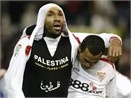 Kanoute doi mat voi an phat vi Palestine hinh anh