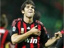 Kaka lo tran derby thanh Milano hinh anh