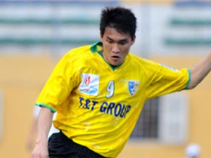 Cong Vinh se toi Leixoes ngay 20/8 hinh anh