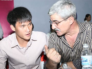 Cong Vinh co buoi tap dau tien o Bo Dao Nha hinh anh