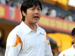 Le Huynh Duc tuyen quan hinh anh