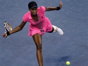 Cho dai chien Venus Williams va Kim Clijster hinh anh