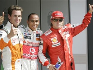 F1 Monza: Ban linh nha vo dich hinh anh