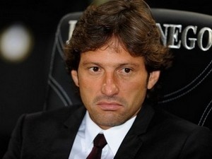 Thua tran, HLV Leonardo van 'noi cung' hinh anh