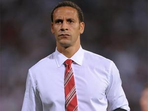 Rio Ferdinand mo nha hang hinh anh