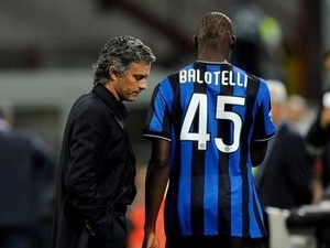 Inter 'thanh ly' hang loat hao thu hinh anh