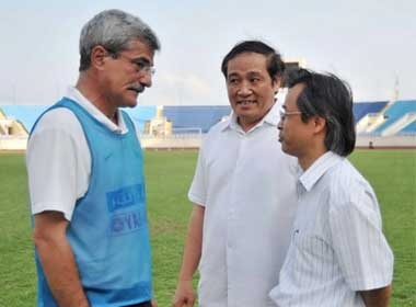 VFF moi Calisto tiep tuc dan dat DTVN hinh anh