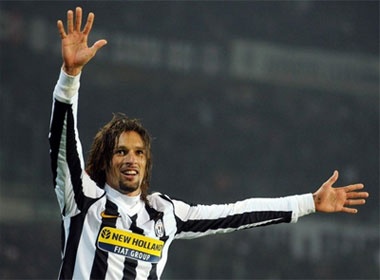 Vui dap Sampdoria, Juve vuon len vi tri thu 2 hinh anh